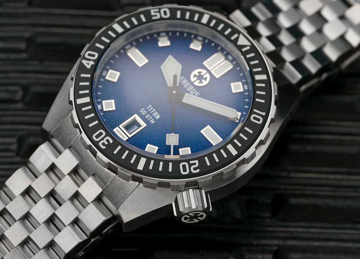 Erebus Titan classic navy blue dial and black bezel
