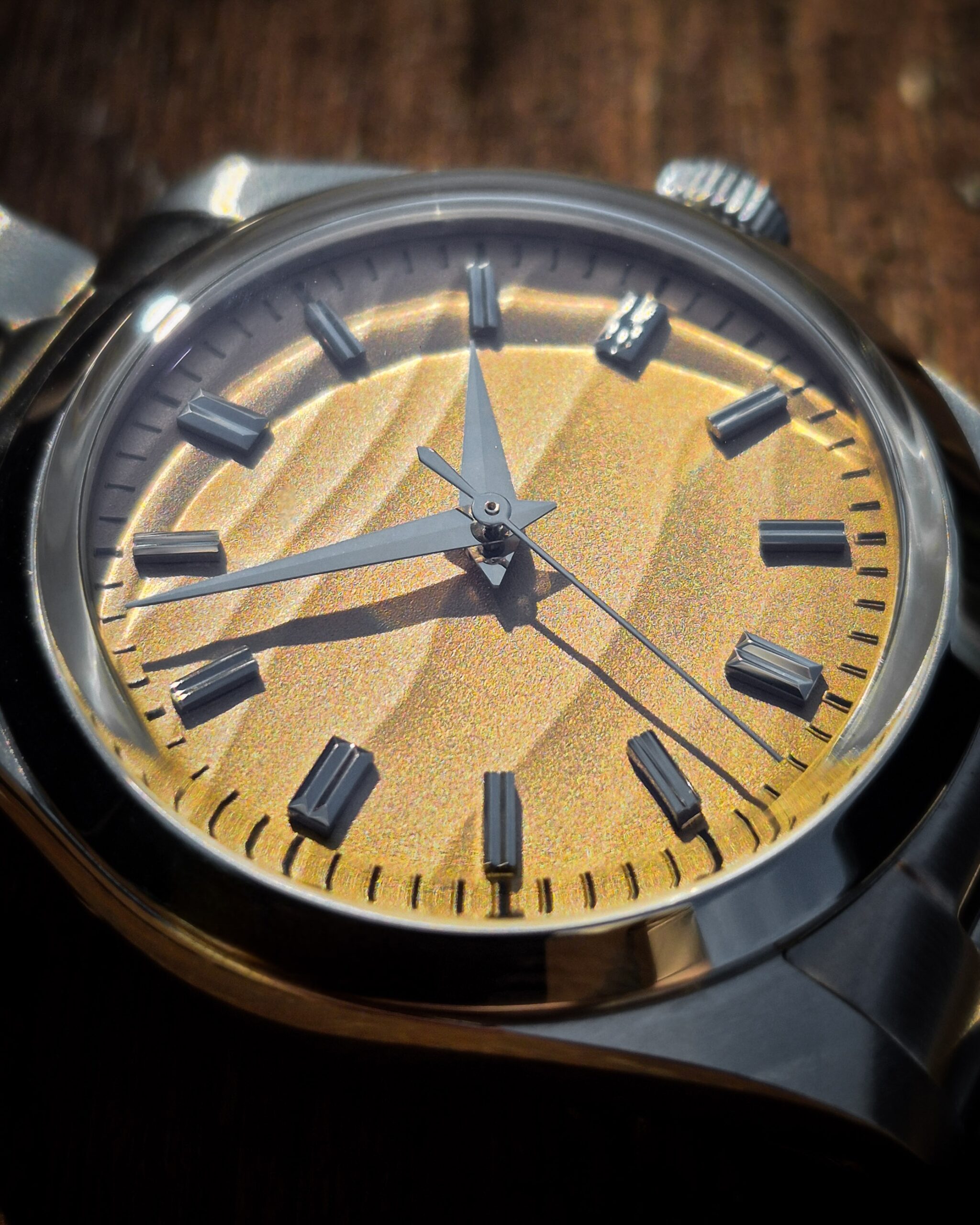 ADDIESDIVE AD2030 Sand Dial watch