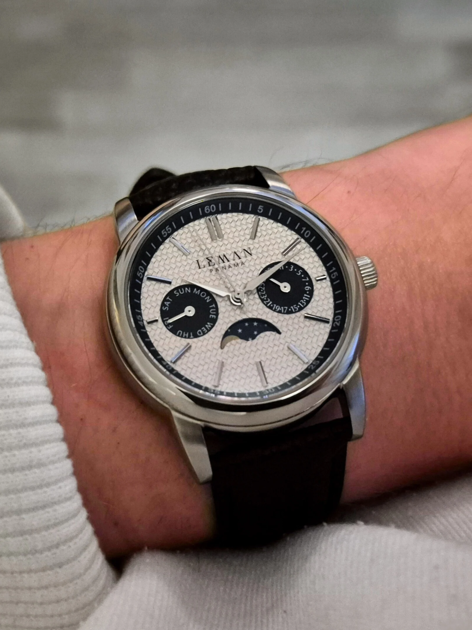 leman panama wrist-shot