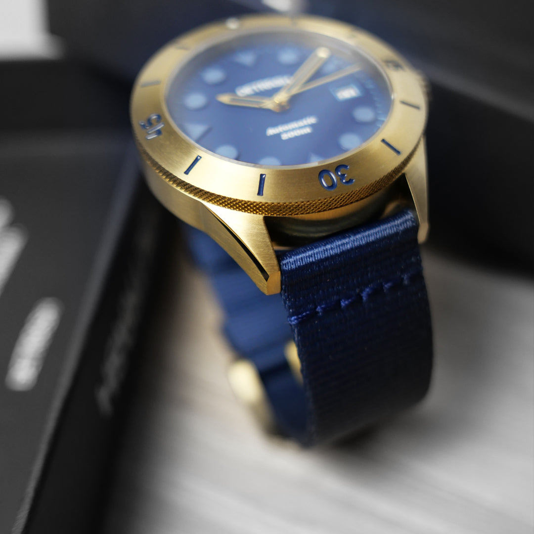 Detrash Au.M.G. – PVD-Gold Dive Watch